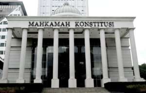 KUHP Baru Resmi Berlaku: Antara De-kolonisasi Hukum dan Ancaman Demokrasi
